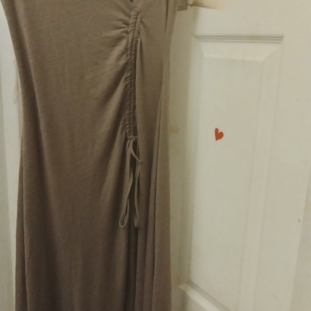Dress - Picture 2 of 5